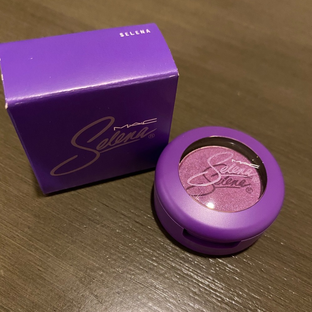 MAC Selena Collection “Selena” Eyeshadow Brand New